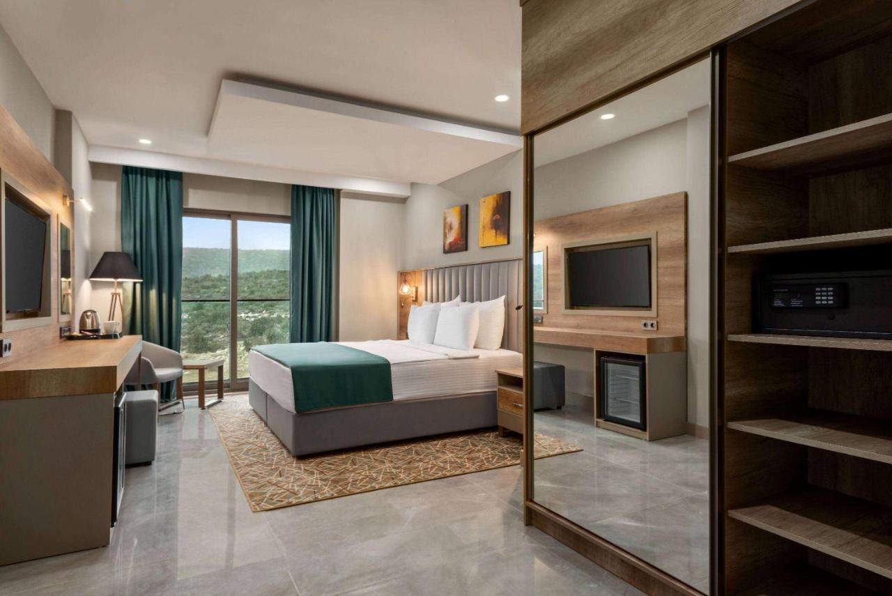 Ramada Resort By Wyndham Kizkalesi Esterno foto