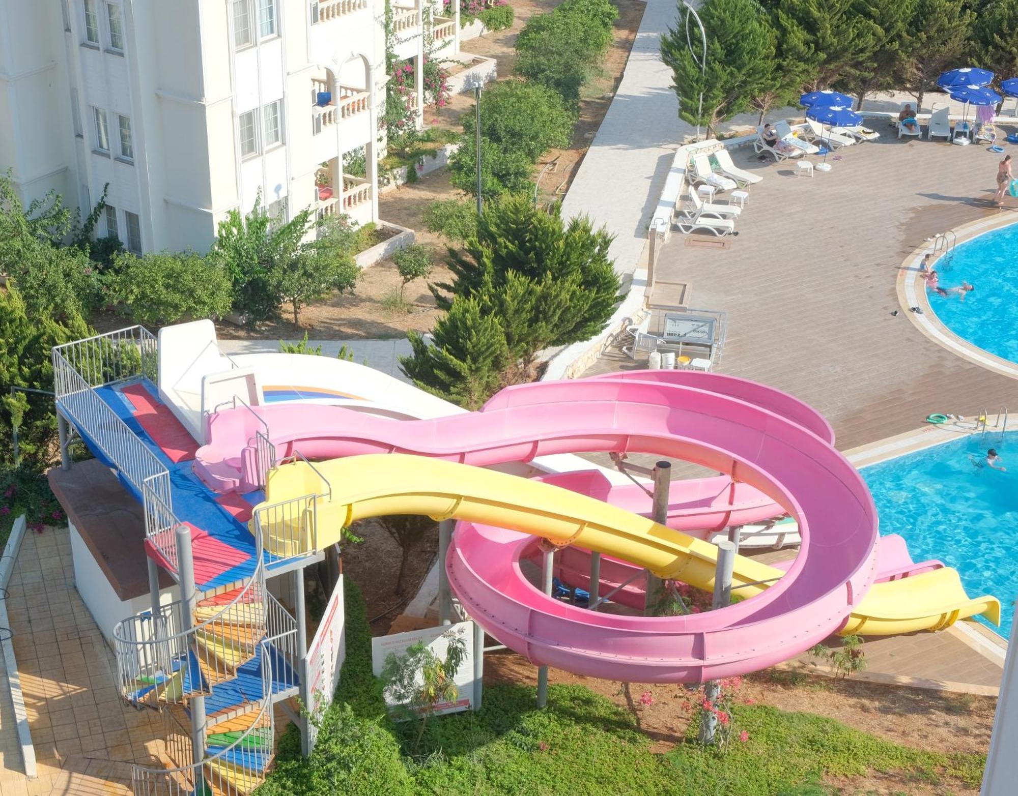 Ramada Resort By Wyndham Kizkalesi Esterno foto